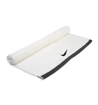 Nike Fundamental Towel - Large - White/Black - 2