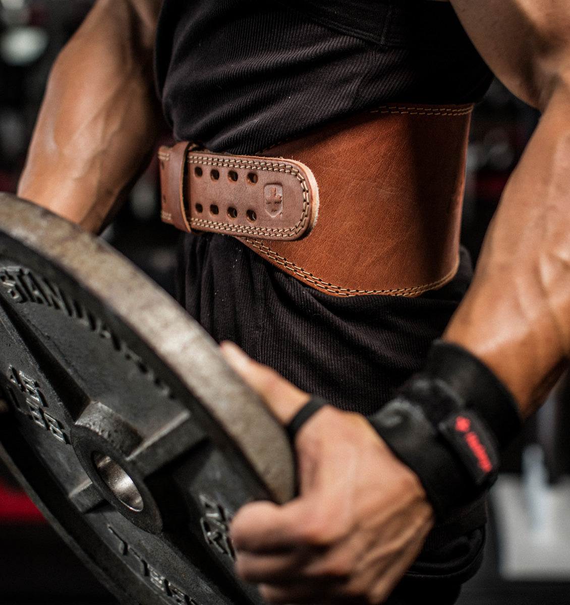 Harbinger 6 inch Oiled Leather Weight Lifting Belt - Lifestyle - 2