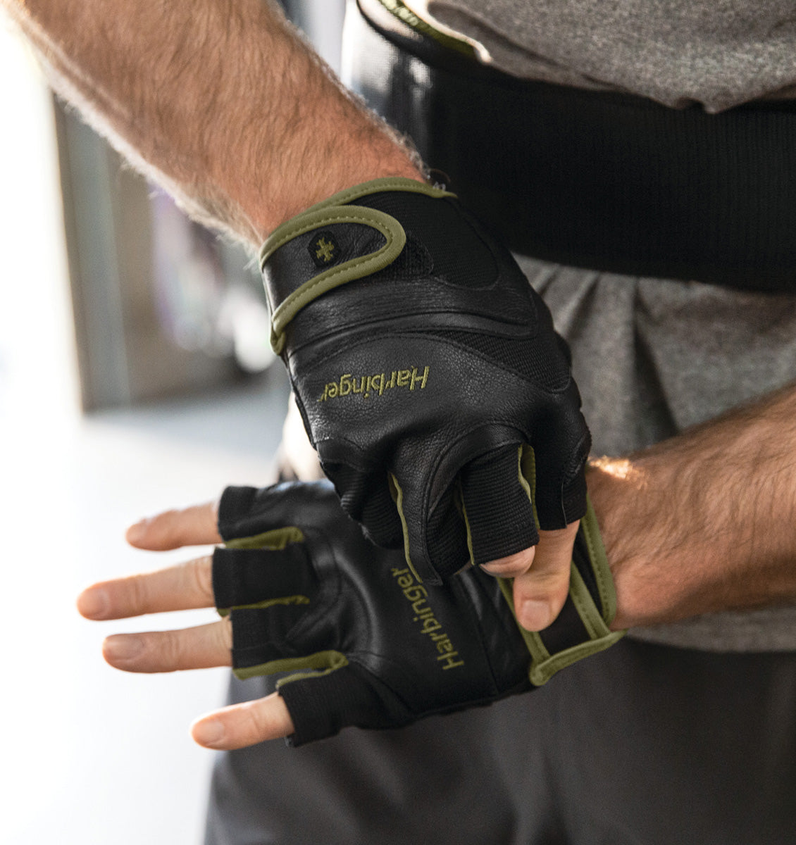 Harbinger Men's FlexFit Wash&Dry Glove Green Black - Lifestyle - 1