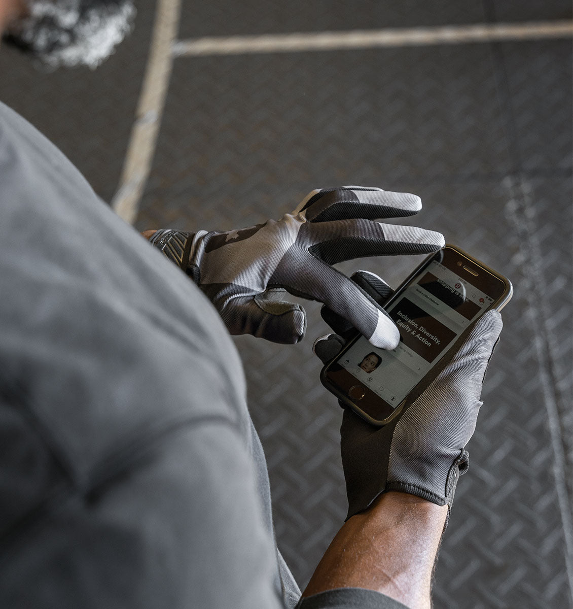 Harbinger Shield Protect Gloves - Men's - Black - Lifestyle - 6