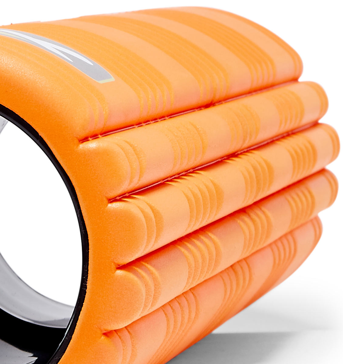 TPT3GRD2OWS0000 TriggerPoint The Grid 2.0 Foam Roller Orange - 60 Degree Angle - Close Up