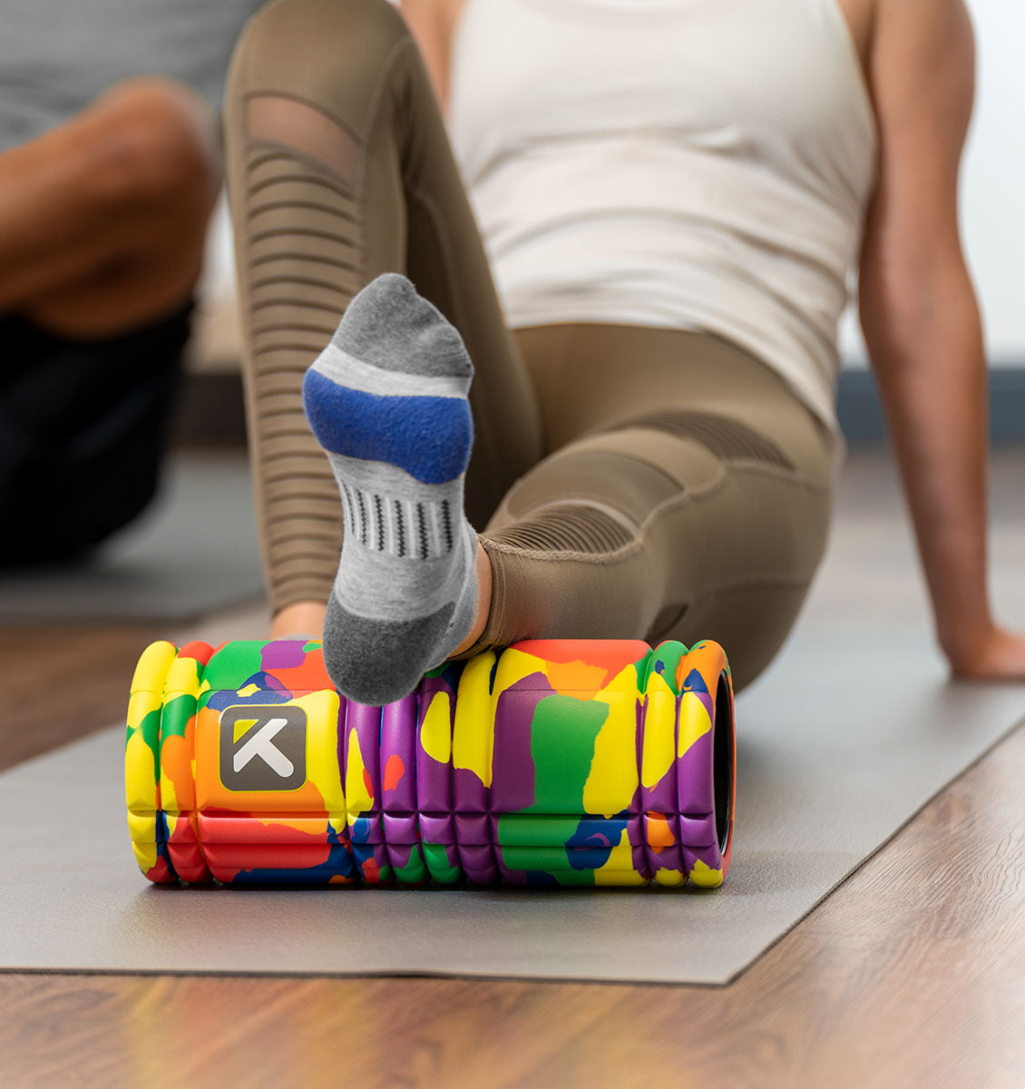 TriggerPoint The Grid 1.0 Foam Roller - Rainbow - Lifestyle - 1